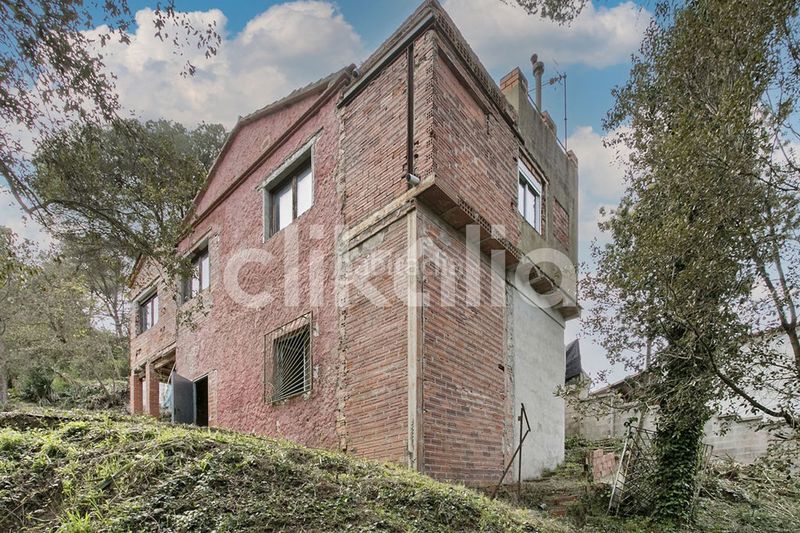 Foto db537a72-a892-44b4-b1e7-7d51f5222807. Casa a Roca del Vallès (La)