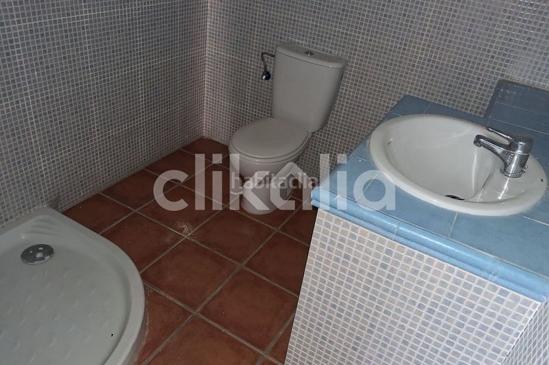 Foto 02349648-d67e-4eec-b72b-7c8c9c603e86. Casa amb piscina a Arjona