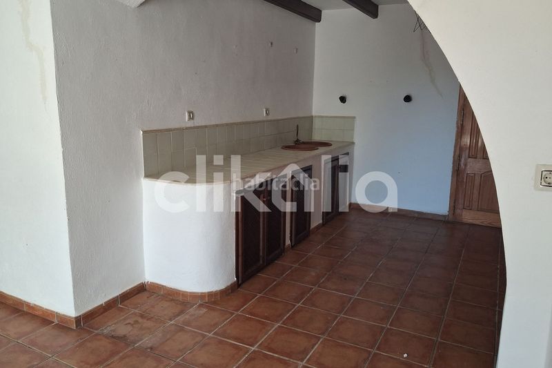 Foto 08b7a4a7-9630-4c0d-8dc4-39ff71a4672a. Casa amb piscina a Arjona