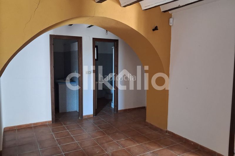 Foto 0e8652a7-39bf-4759-b6b8-4d9e9df680f3. Casa amb piscina a Arjona