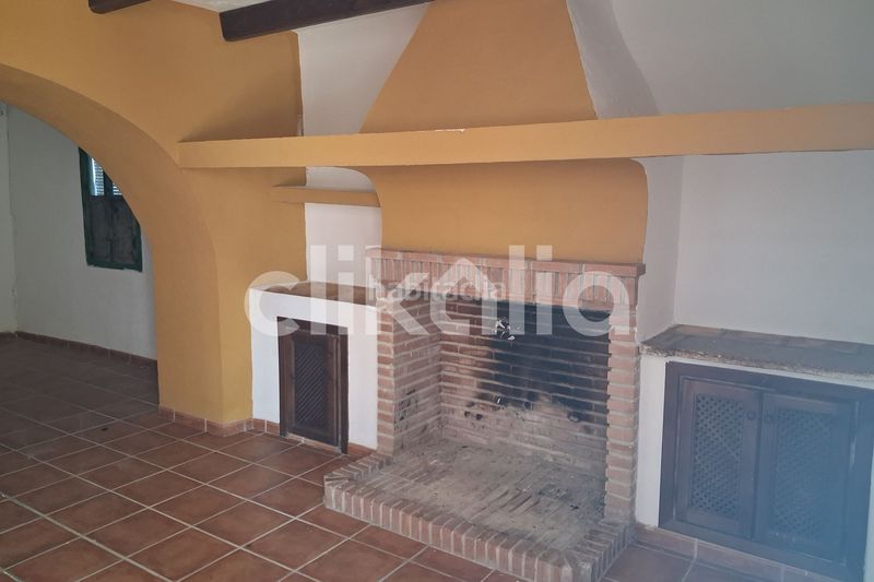 Foto 2626c134-83ff-4060-90e8-f5341752ce44. Casa amb piscina a Arjona