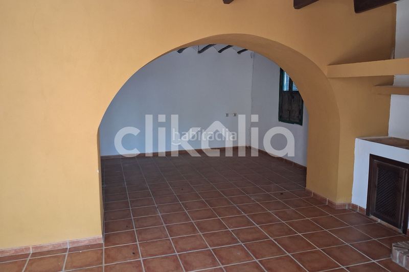 Foto 262e07f5-a624-4ba6-a9c4-87edc59d405c. Casa amb piscina a Arjona