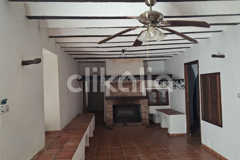 Foto 2a0ff80f-b29d-4850-8ba5-5845893e27df. Casa amb piscina a Arjona