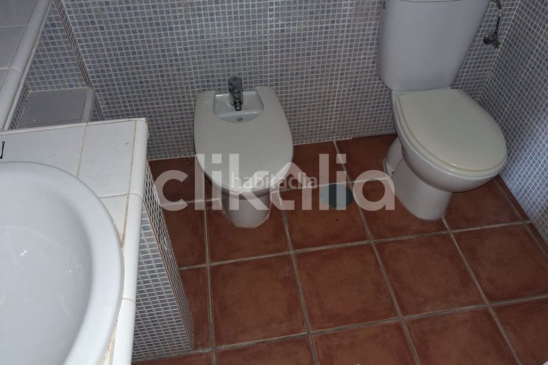 Foto f75c475d-2327-48e6-8be7-719e8fa9c566. Casa amb piscina a Arjona