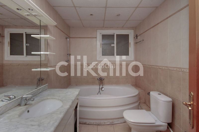 Foto 0a586e9c-7e78-4af8-a9b3-e593a7b233b1. Casa en Ca n'Anglada Terrassa