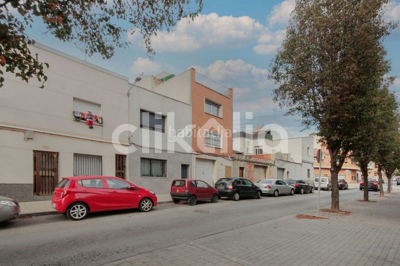 Foto f9eb9900-109c-4cf6-bf63-4840e16a38a9. Casa en Ca n'Anglada Terrassa