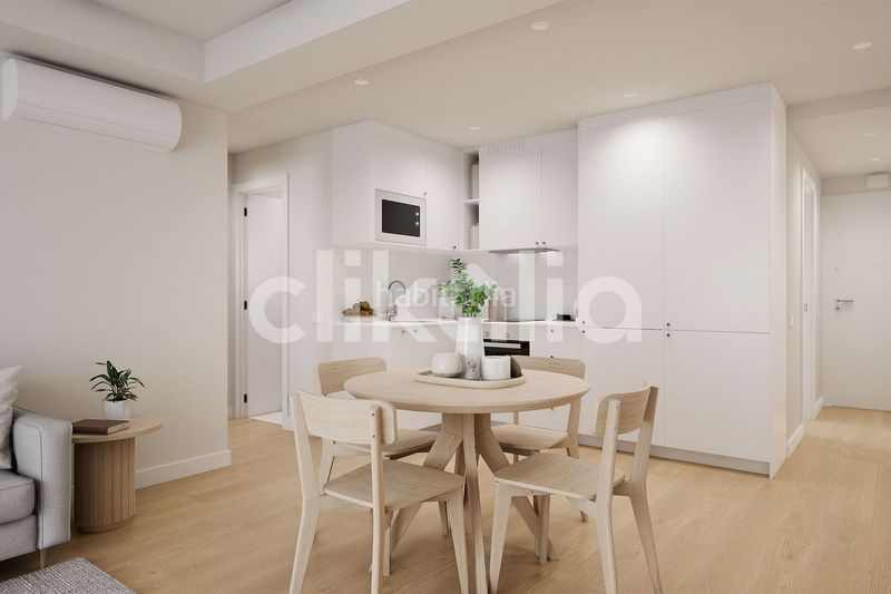 Foto c4cb342a-5e89-421f-a943-66ed4cf4b157. Pis a Martiricos - La Roca - La Rosaleda Málaga