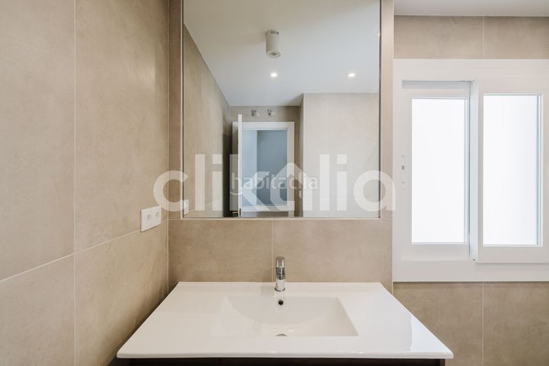 Foto e3fb7d90-47a7-4c7a-9289-811a462bffc2. Piso en Martiricos - La Roca - La Rosaleda Málaga