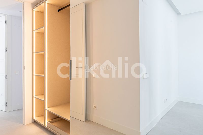 Foto 9be5f591-8c3d-4c6e-ac98-ed25e035f6d7. Àtic amb calefacció a Arapiles Madrid