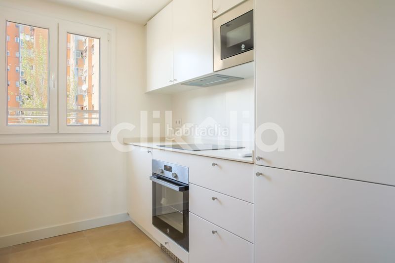 Foto 2ed159da-bc29-4d3c-8880-60b6d3dbe306. Pis amb calefacció a Lucero Madrid