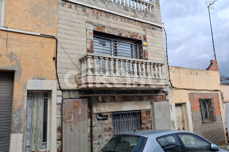 Foto 80c2b40e-3b23-4c81-b2f3-9f21c44cda15. Piso en Can Puiggener Sabadell