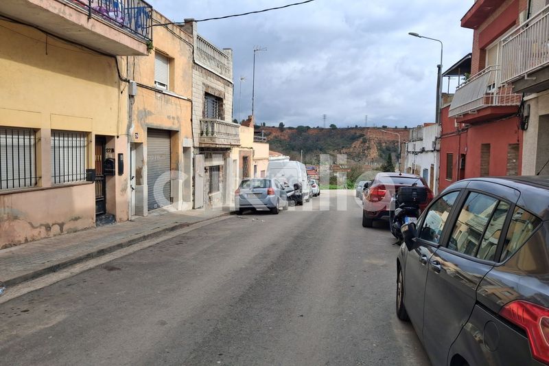 Foto a2467b0f-8fc3-4a45-b611-a6e4407d877a. Piso en Can Puiggener Sabadell