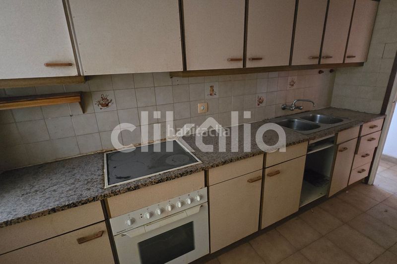 Foto 2f4c7abb-6350-4dad-9a19-8a35a5ce8e84. Piso en Flix