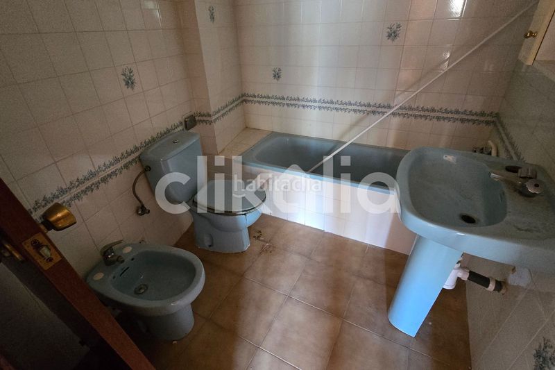 Foto 3733a744-cc83-4a14-b8f1-bc1c33c15bb9. Piso en Flix