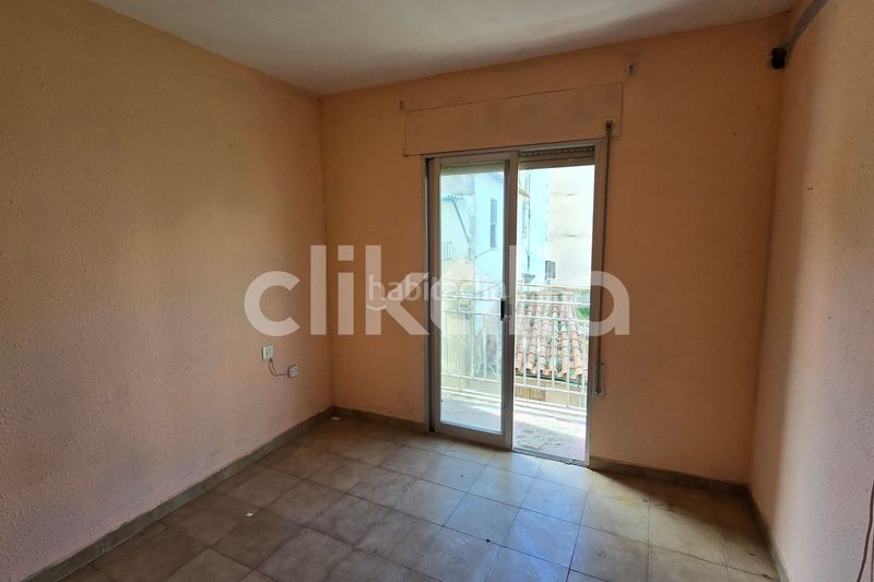 Foto 379415df-a991-440e-afab-dce356146e7d. Piso en Flix