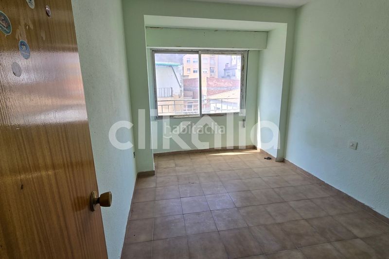 Foto f9d84a08-58b0-4942-b73b-db4c096bc558. Piso en Flix