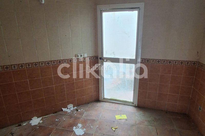 Foto dea12013-b32b-4c87-95b6-983f5df0fc9e. Pis a Carmona