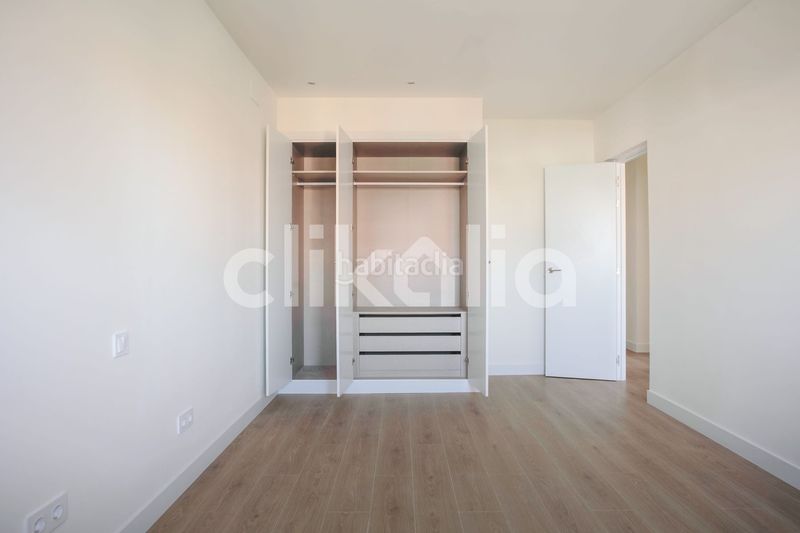Foto d7aa1167-a779-4709-86d0-5b7380927e60. Pis amb calefacció aparcament a La Paz Madrid