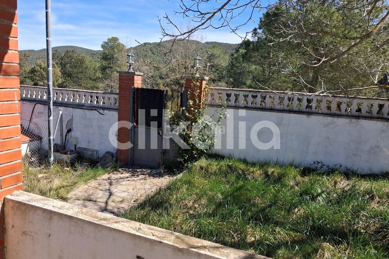 Foto d385809c-3a86-4895-bbcb-f467fd9d3ddd. Casa en Querol