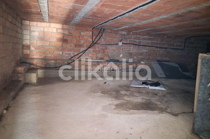 Foto d885115d-f7da-408b-a6d6-ff29c4d26416. Casa en Querol