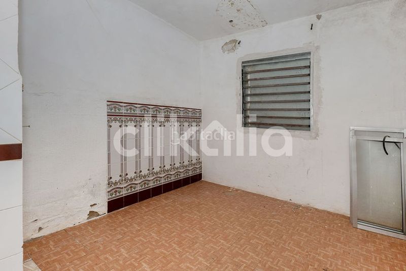 Foto 300256cb-6ff0-4ca4-8a3f-e981cb30d766. Casa amb piscina a Carmona