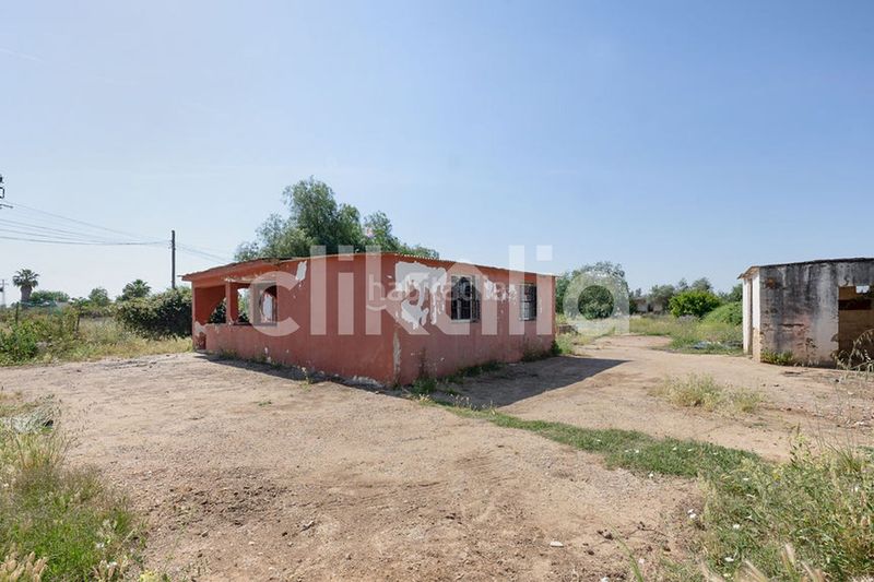 Foto 30073ec8-0344-49f4-89fa-c06028adc40a. Casa amb piscina a Carmona