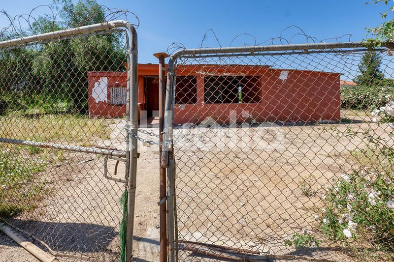 Foto 57fef5e3-56b4-485c-954c-a3174b7305d1. Casa amb piscina a Carmona