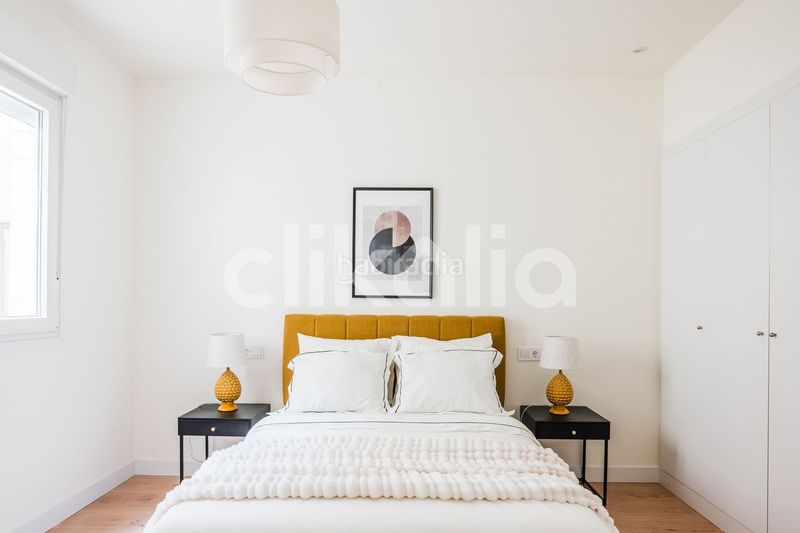 Foto 0f8e4e1e-2f45-4e38-96bb-b0e7a8177443. Pis a Triana Este Sevilla