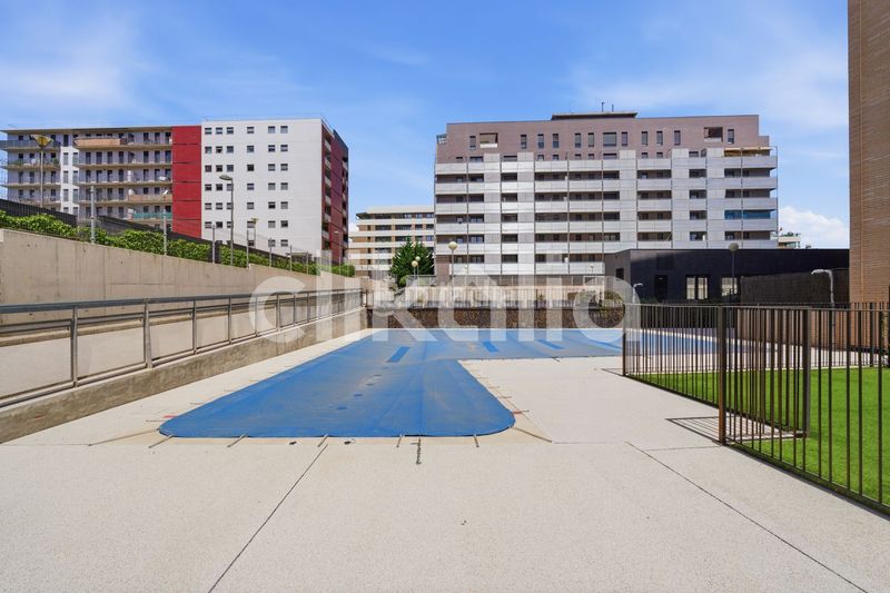Foto 4841a1c3-330c-46d1-8f90-014cb3c244b3. Pis amb calefacció aparcament piscina a primera fase-nuevo Tres Cantos Tres Cantos