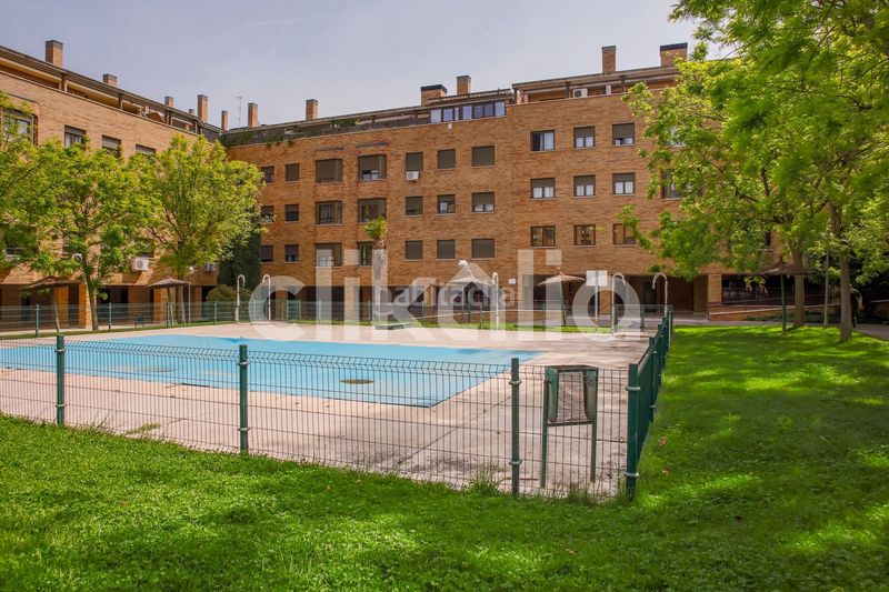 Foto c1e24055-5020-49be-af0b-41a8caf56f0f. Pis amb calefacció aparcament piscina a Alfajarín