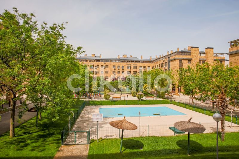 Foto ca890448-75ad-4898-9f5a-9f92805531ff. Pis amb calefacció aparcament piscina a Alfajarín
