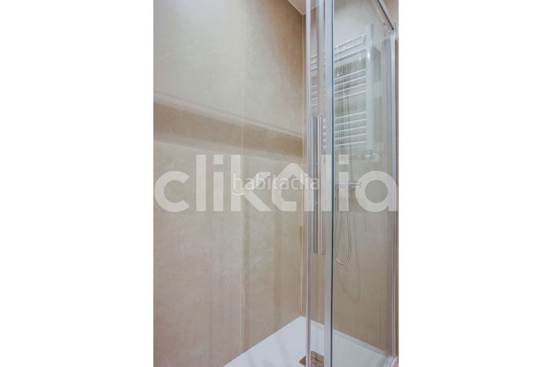 Foto a98d9c79-4cf6-499a-a299-350c28a7cfb3. Pis amb calefacció aparcament piscina a Orcasitas Madrid