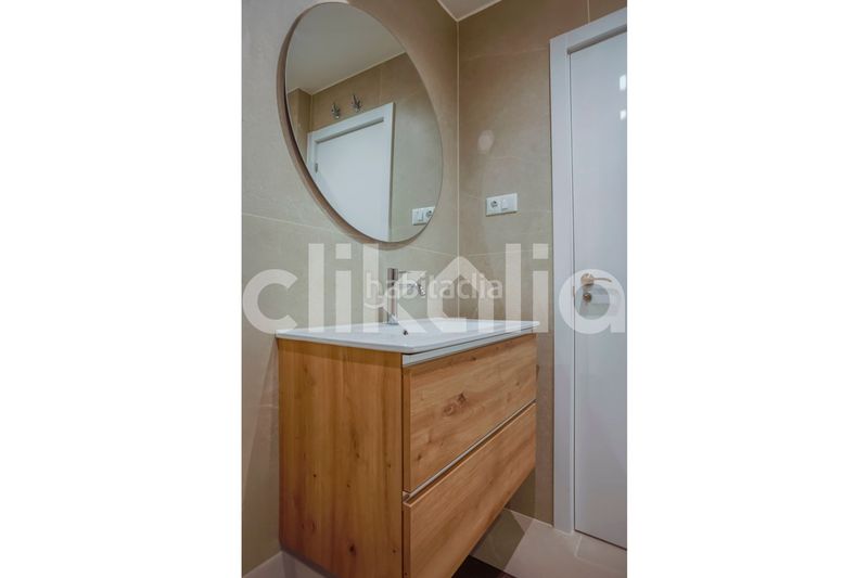 Foto ce91a820-9b1e-4a34-b866-21227f93e2db. Pis amb calefacció aparcament piscina a Orcasitas Madrid