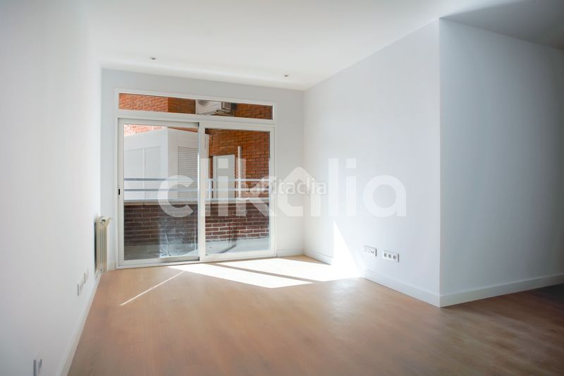 Foto 0b47bd58-b224-4743-9fb6-afc61319c27a. Pis amb calefacció a Chopera Madrid