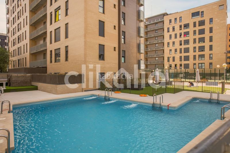 Foto cb963425-b0c3-42ae-a409-2463e7df6953. Pis amb calefacció aparcament piscina a primera fase-nuevo Tres Cantos Tres Cantos