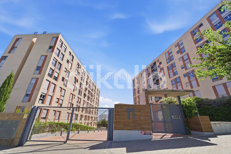 Foto d90821d3-4fb1-4606-9797-a8847531c201. Pis amb calefacció aparcament piscina a primera fase-nuevo Tres Cantos Tres Cantos