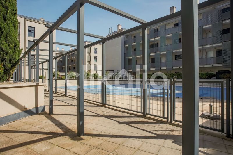 Foto 3978d667-6a12-4771-919b-cc56ce776a15. Pis amb calefacció aparcament piscina a Soto de Henares Torrejón de Ardoz