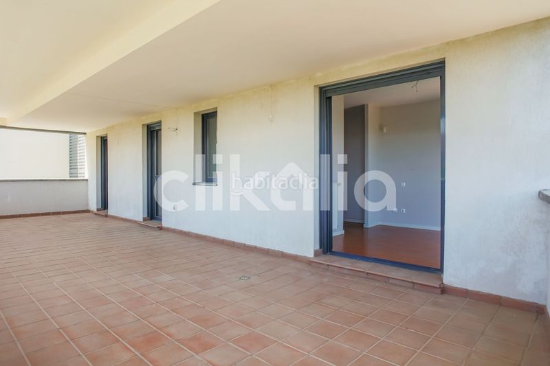 Foto e5824d90-c906-4cb1-a05a-5e3c7afd4f82. Pis amb calefacció aparcament piscina a Soto de Henares Torrejón de Ardoz