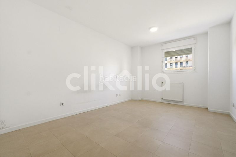 Foto 3a455560-71c4-4161-9b74-4dece0efa8bd. Pis amb calefacció aparcament piscina a primera fase-nuevo Tres Cantos Tres Cantos