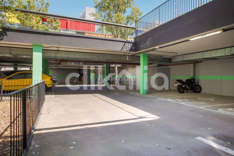 Foto aa5002f7-5e8e-4622-a170-997954ff62ba. Pis amb calefacció aparcament piscina a Cuatro Vientos Madrid