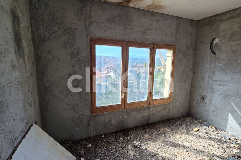 Foto e129f34e-7387-4862-8ea8-ed7561156611. Casa a Roda de Ter