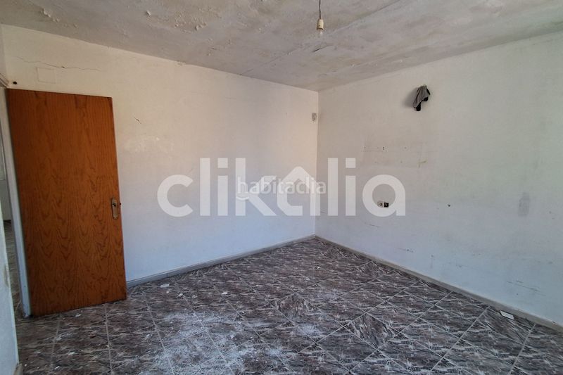 Foto c6653795-d902-44e7-8d51-87015a9d32fe. Pis a La Chanca - Pescadería Almería