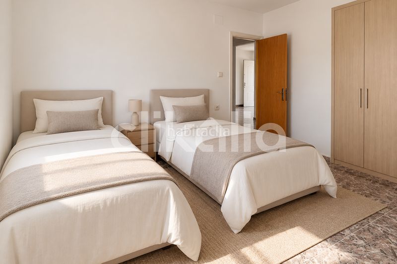 Foto f6895199-0cec-45b0-b07f-27823eed06f7. Pis a La Chanca - Pescadería Almería