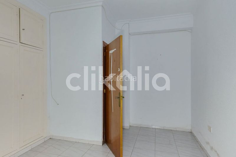 Foto cbeb6e35-93d2-4395-b065-c08a630cc232. Piso en Andújar