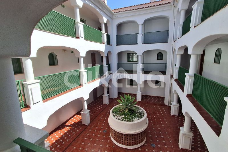 Foto f608a36c-f633-4865-ba7d-743e2ece88b9. Pis amb aparcament piscina a Manilva pueblo Manilva