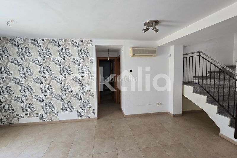 Foto f2d5aca0-2188-4d69-857f-0e14ead4be14. Pis amb calefacció aparcament a Constantí