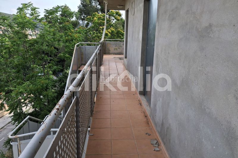 Foto 2885e593-3a87-461e-bfac-263bb1a46854. Casa amb aparcament a Vallirana