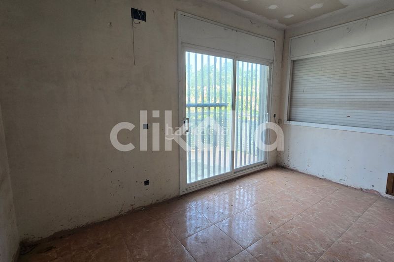 Foto 3b2b2dc5-45a8-4461-a888-cd5081e207a4. Casa amb aparcament a Vallirana