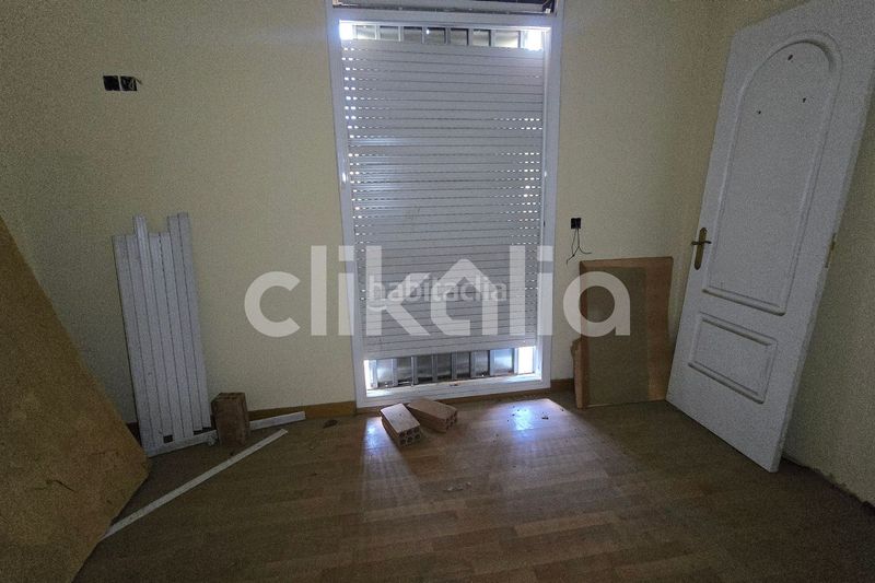 Foto 447e4fdc-2c9b-41e2-8e97-a8a44f8e1180. Casa amb aparcament a Vallirana