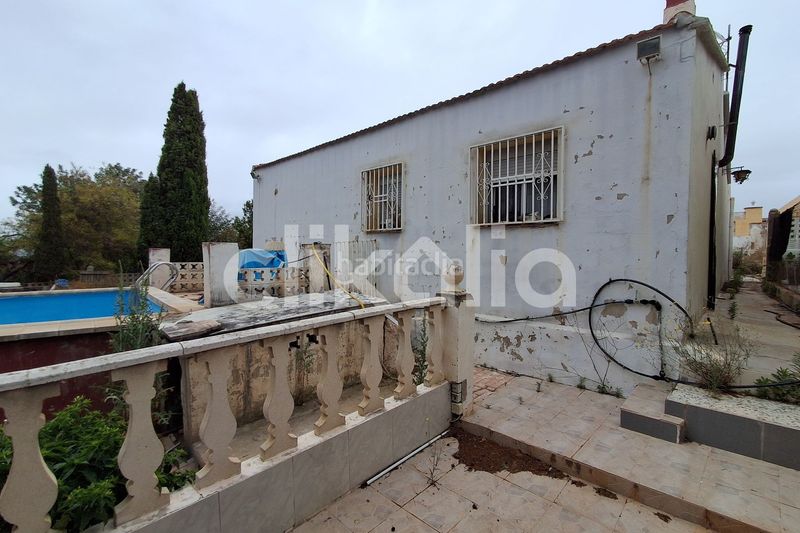 Foto 8eaf579a-41f9-4048-b8d6-51e65a574534. Casa amb piscina a Pedralba